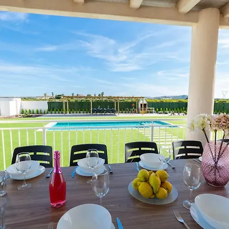 Villa Almostheaven Byfidalsa